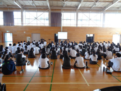 R07薬物乱用防止教室２年006